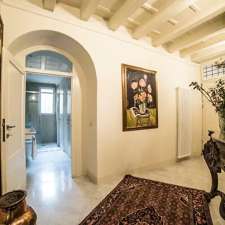 Apartment Il Teatro Romano Suites *
