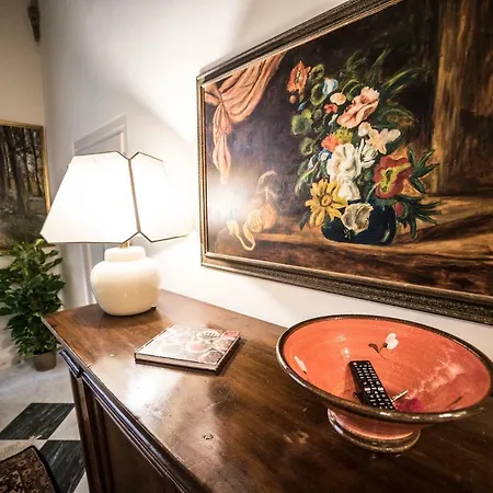 Il Teatro Romano Suites Apartment