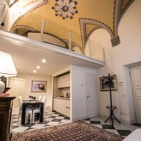 Apartment Il Teatro Romano Suites