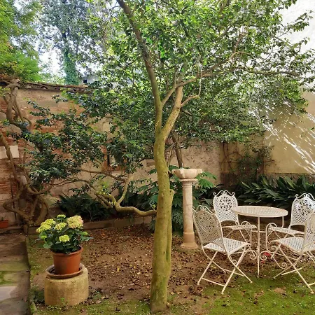 Apartment Il Teatro Romano Suites Lucca
